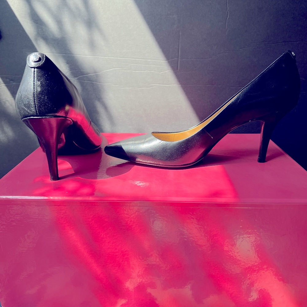 Michael Kors Leather Upper Classic Black Heels